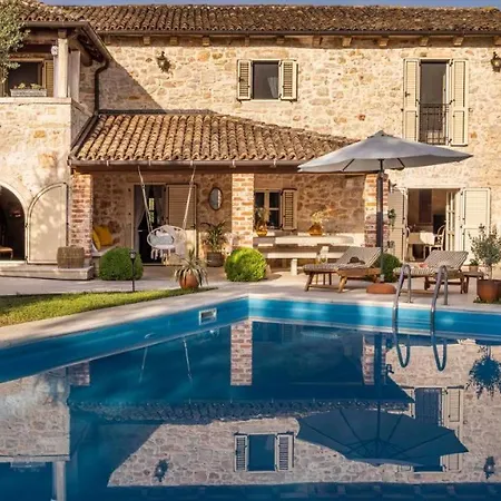 Om Shanti * Porec